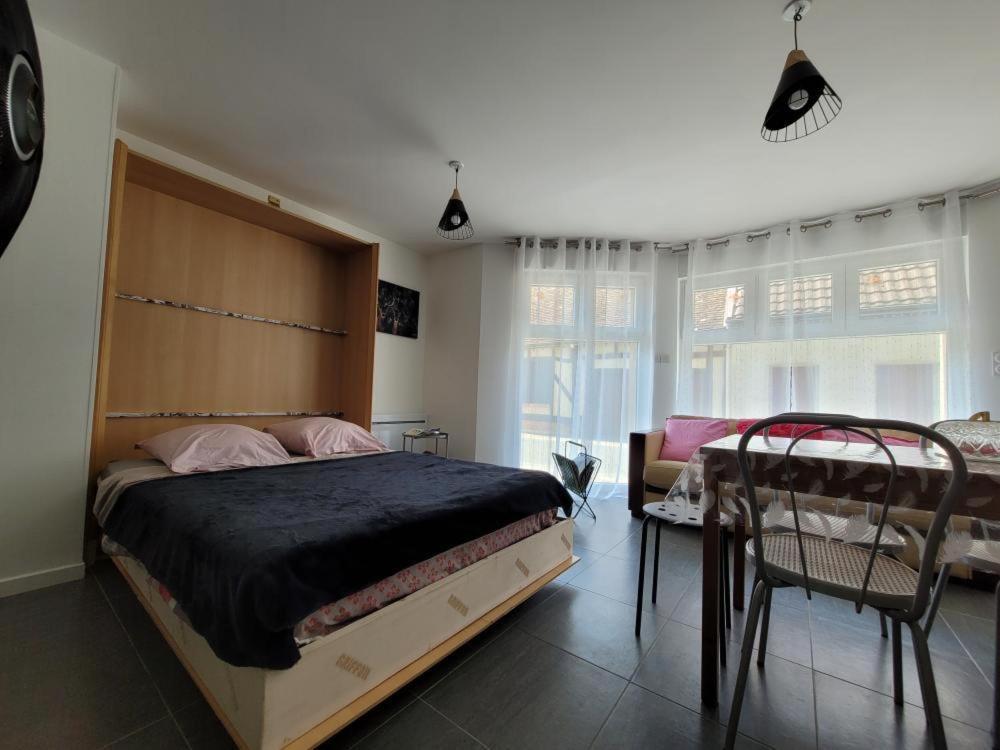 Appartement Salbris- Parking Gratuit Esterno foto