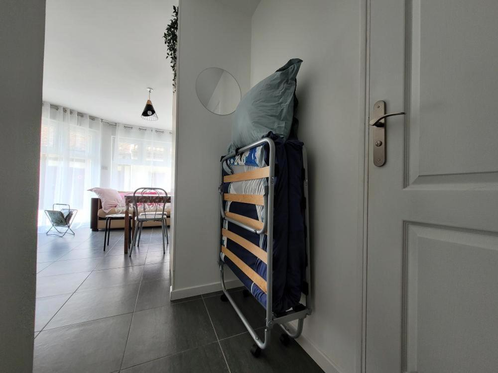 Appartement Salbris- Parking Gratuit Esterno foto