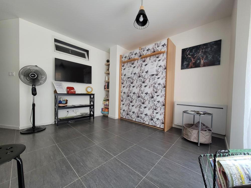 Appartement Salbris- Parking Gratuit Esterno foto