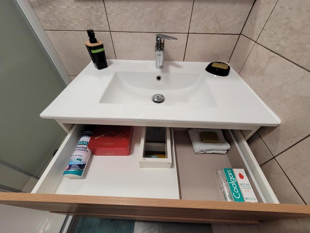 Appartement Salbris- Parking Gratuit Esterno foto