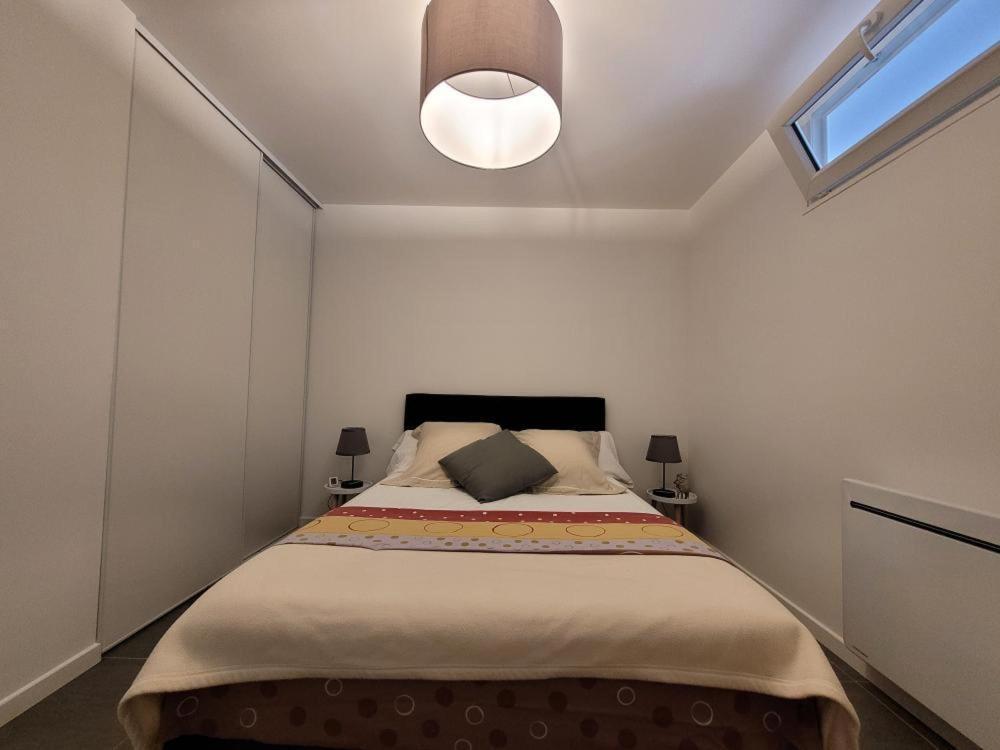Appartement Salbris- Parking Gratuit Esterno foto